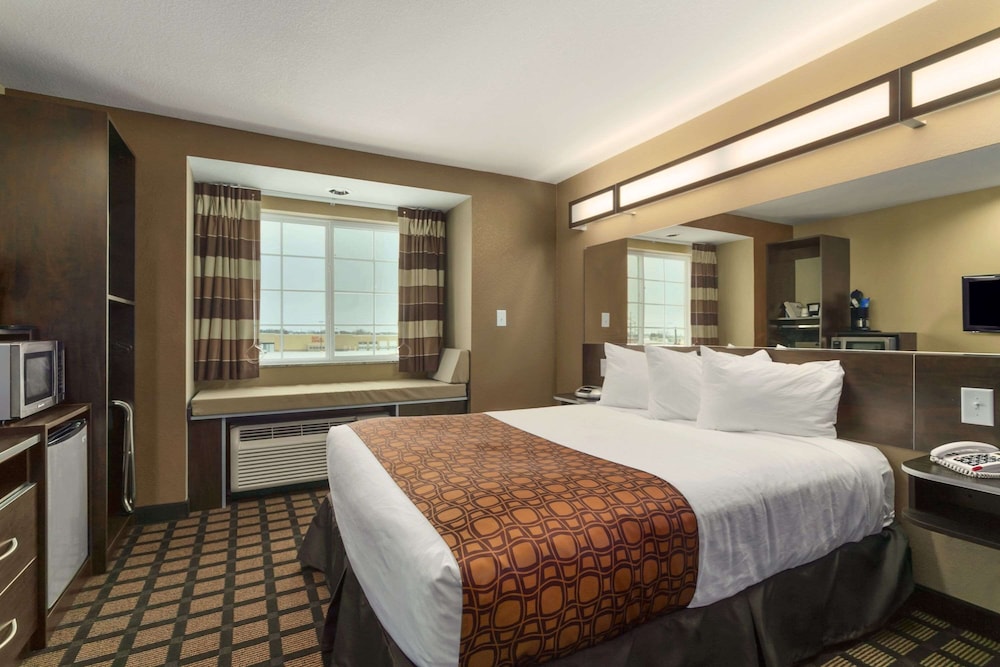 Microtel Inn And Suites Minot - photo 7