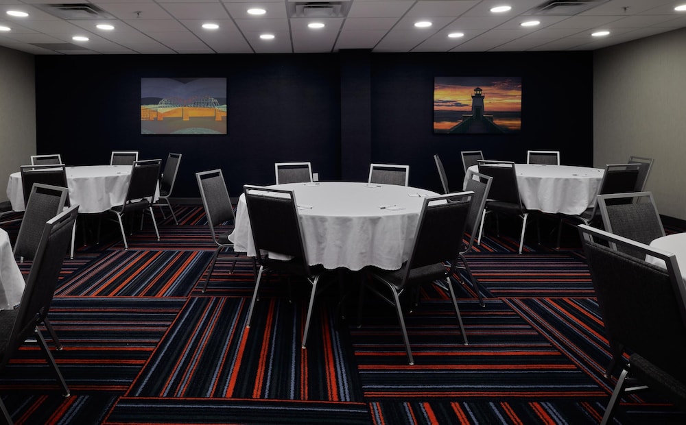 Hampton Inn & Suites Radcliff Fort Knox - photo 68