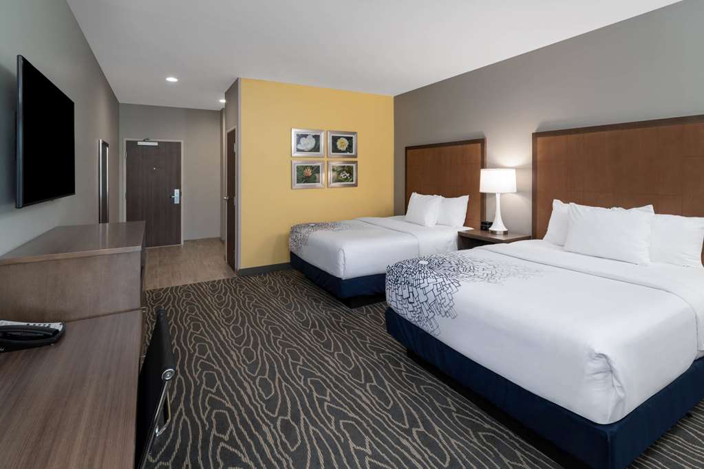 La Quinta Inn & Suites by Wyndham Tifton - photo 22