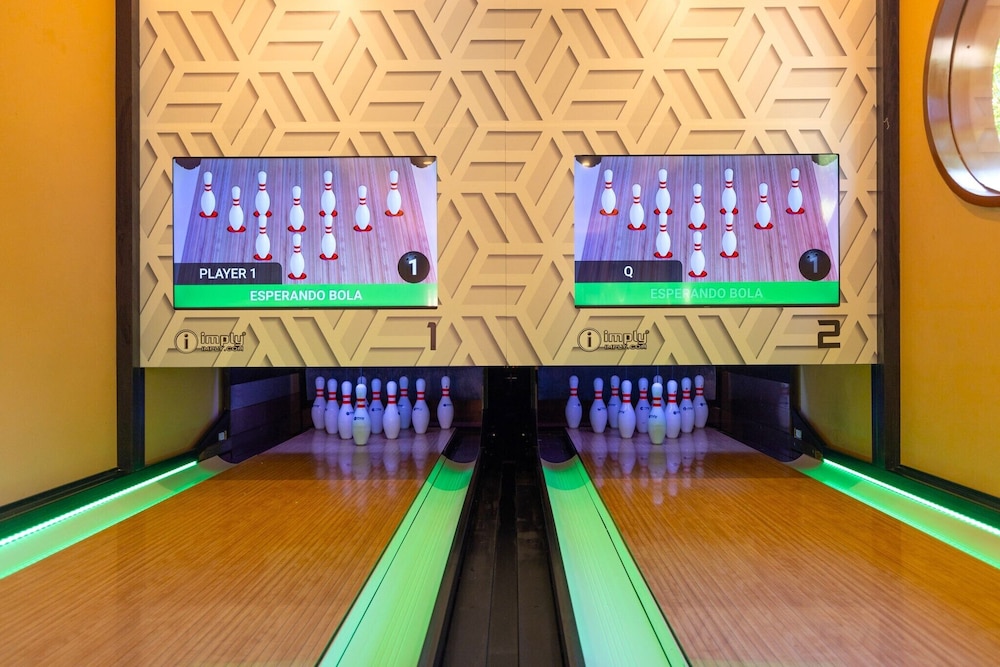 Bowling