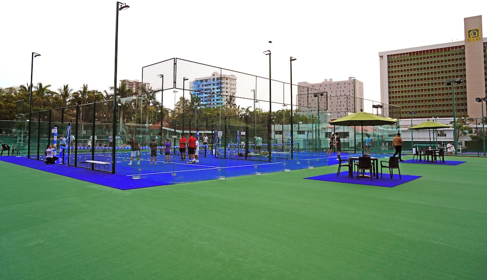 Sport court