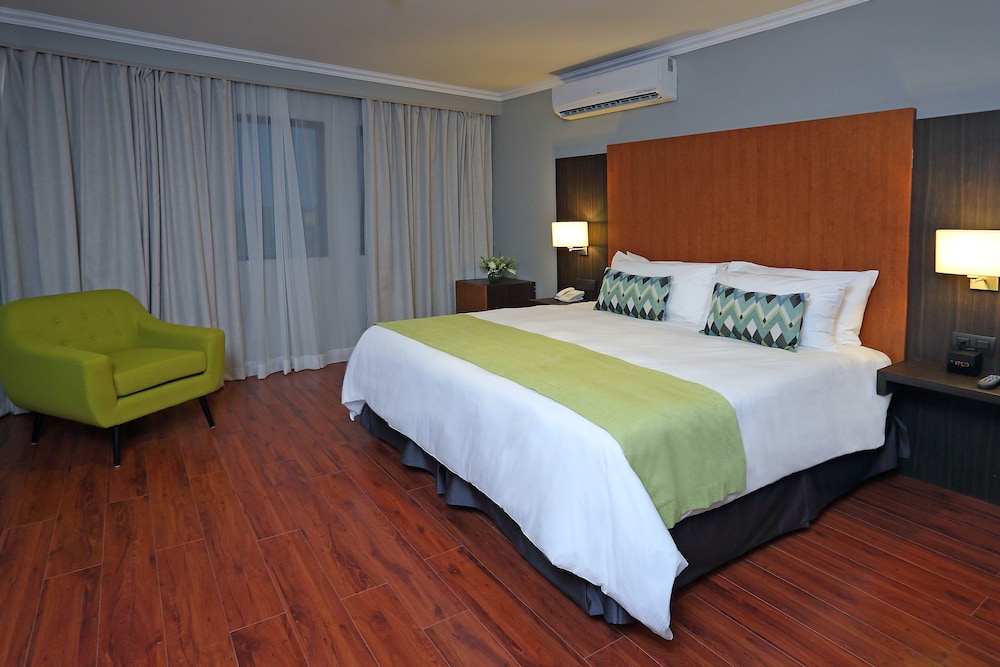 Aranjuez Hotel & Suites — David — photo 2