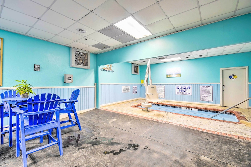 Homey Myrtle Beach Condo w Resort Amenities - photo 13