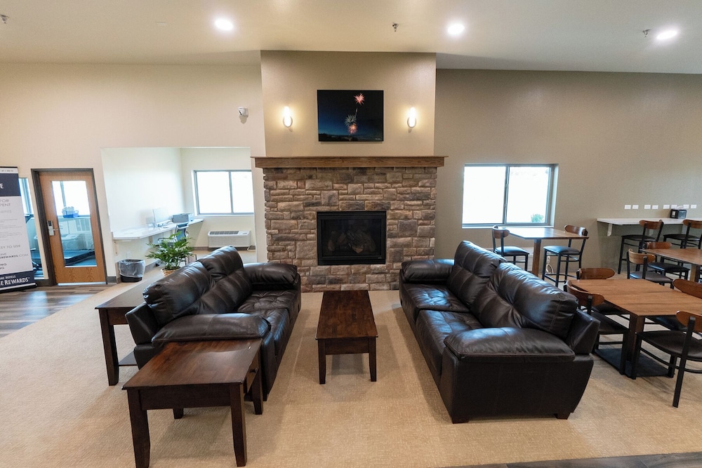 Cobblestone Inn & Suites Sheldon - photo 3