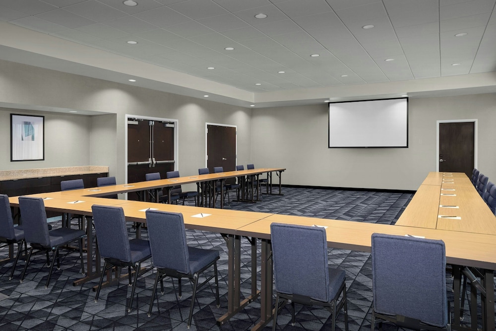 Courtyard by Marriott Atlanta Kennesaw - photo 41