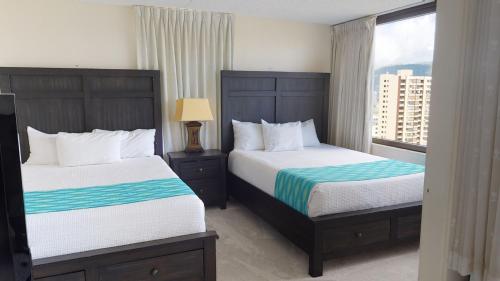 Updated 22nd Floor Waikiki Condo Free parking & WiFi Ideal for large family by Koko Resort Vacation Rentals - photo 10