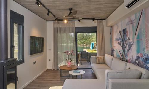 Into The Blue Suites — Astros — photo 3