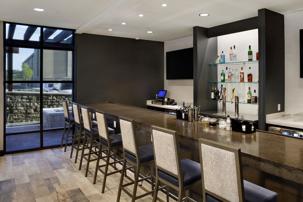SpringHill Suites by Marriott Topeka Southwest - photo 24