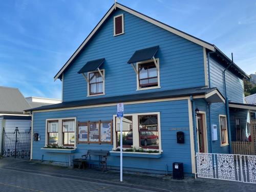 Alice Cottage South St Townhouse Treasure in the Heart of Nelson — 4-Star Luxury Hotel in Nelson, New Zealand