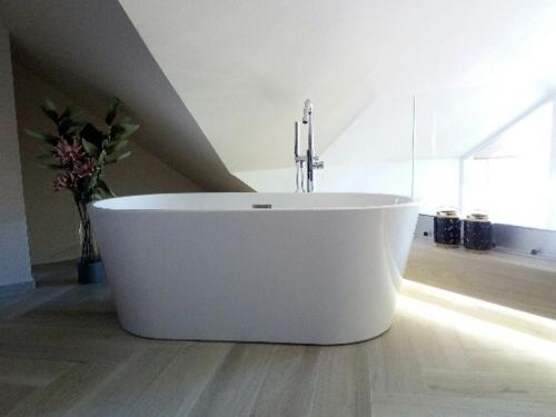 Apartament Silence Dwupoziomowy Karpacz — 4-Star Luxury Hotel in Karpacz, Poland