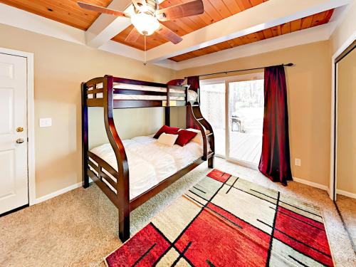 Montgomery Estates Retreat — 4-Star Luxury Hotel in South Lake Tahoe, United States