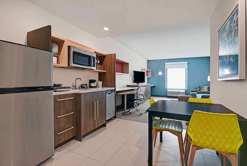 Home2 Suites by Hilton Tracy - photo 17