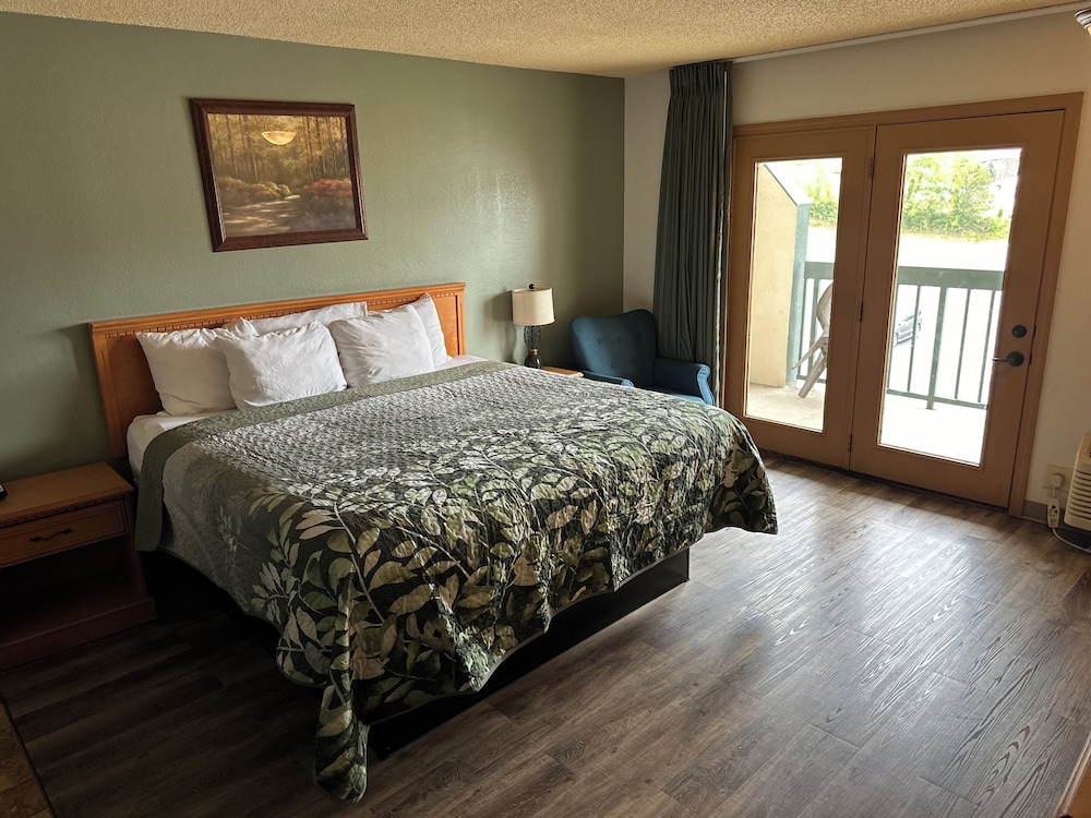 Grand Smokies Resort Lodge - photo 14