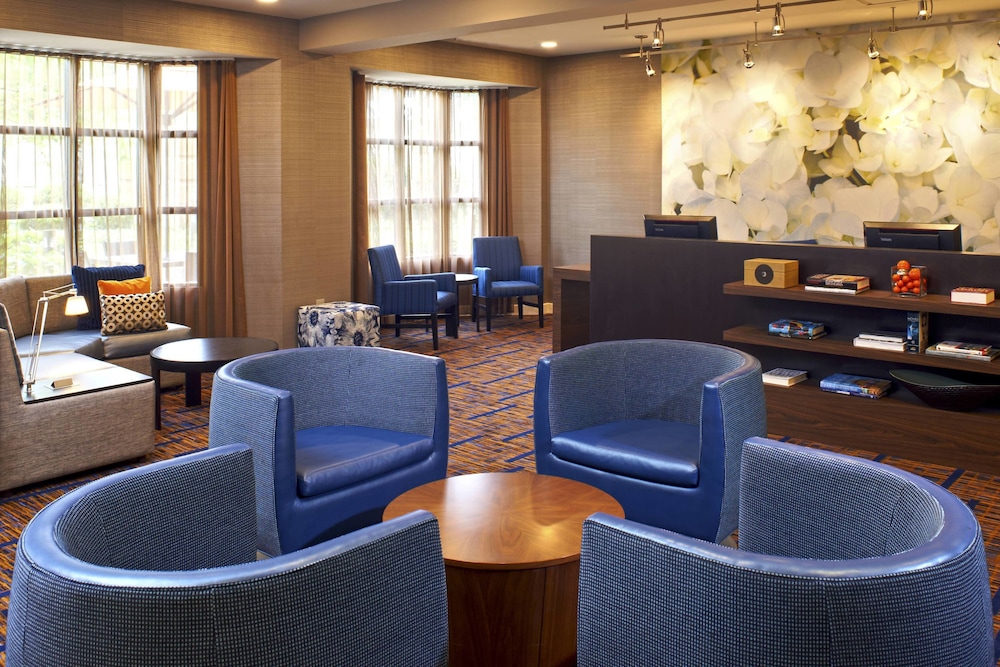 Courtyard by Marriott Cincinnati Covington - photo 29