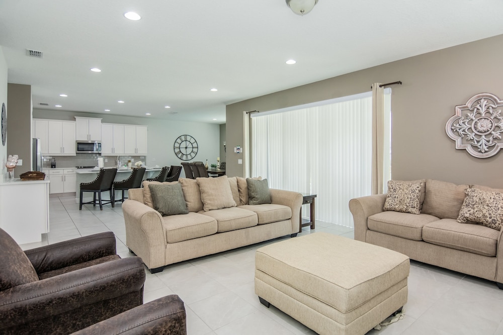 Amazing 5 Bedrooms House With Private Pool at Encore Resort - photo 38