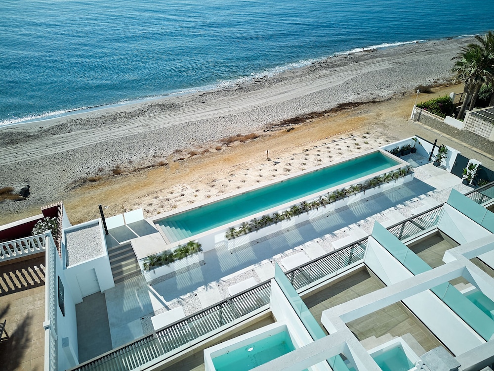 Ancon Suites — 4-Star Luxury Hotel in Carboneras, Spain