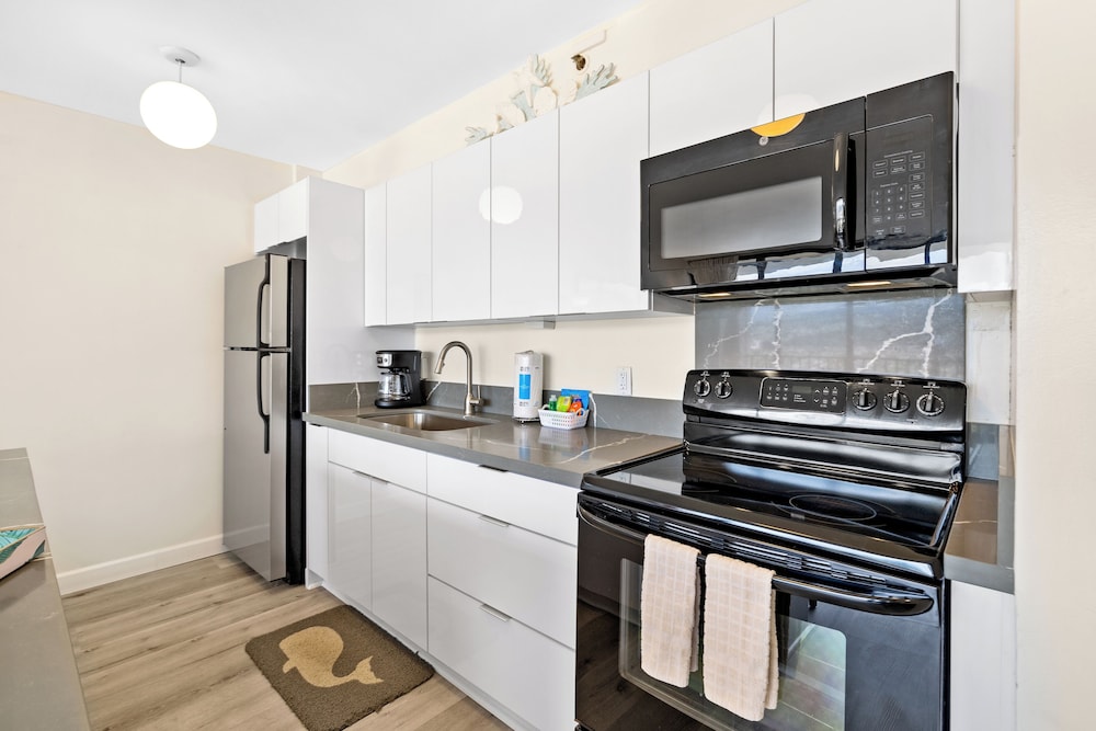 Sea Shore Vibes in 1br W Mountain Views - photo 36