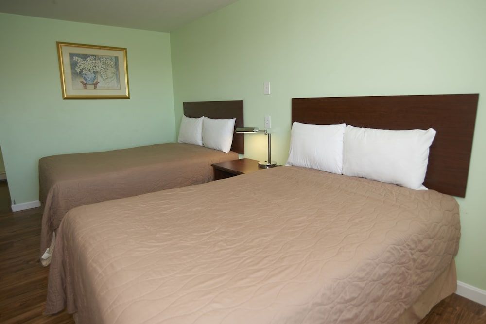 Marguerite Motel - photo 8