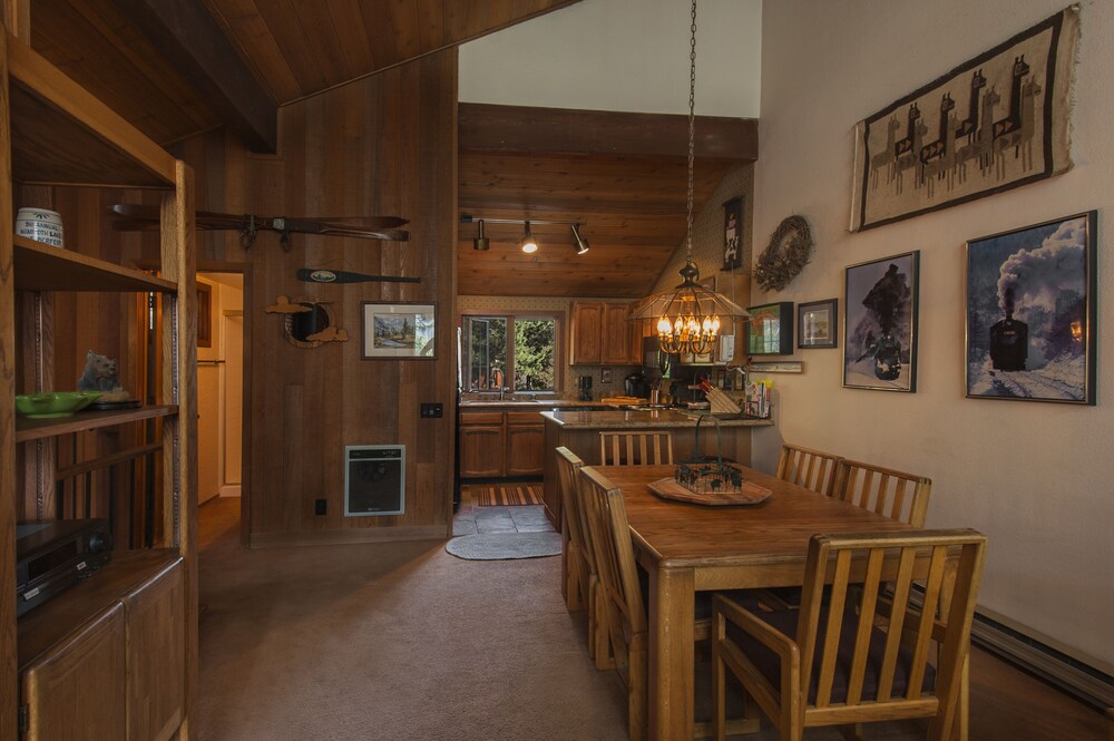 Mammoth Slopes Lodging - photo 5
