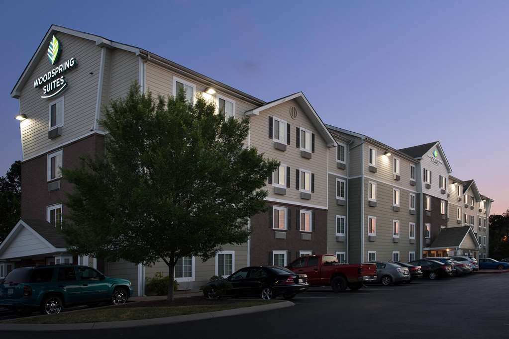 WoodSpring Suites Murfreesboro - photo 3