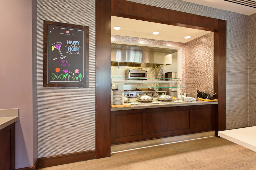 Hilton Garden Inn Irvine Orange County Airport - photo 22