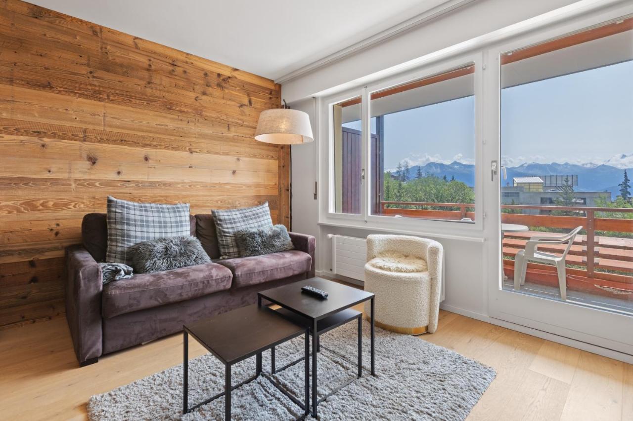 Appartement rénové calme et cozy — 4-Star Luxury Hotel in Lens, Switzerland