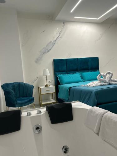 Miranapoli Suite — 4-Star Luxury Hotel in Naples, Italy