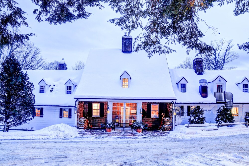 Edson Hill - carbon neutral hotel in Stowe