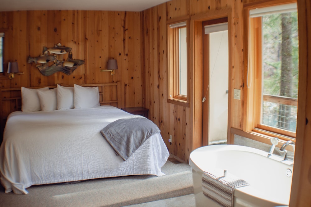 Steamboat Inn - photo 27