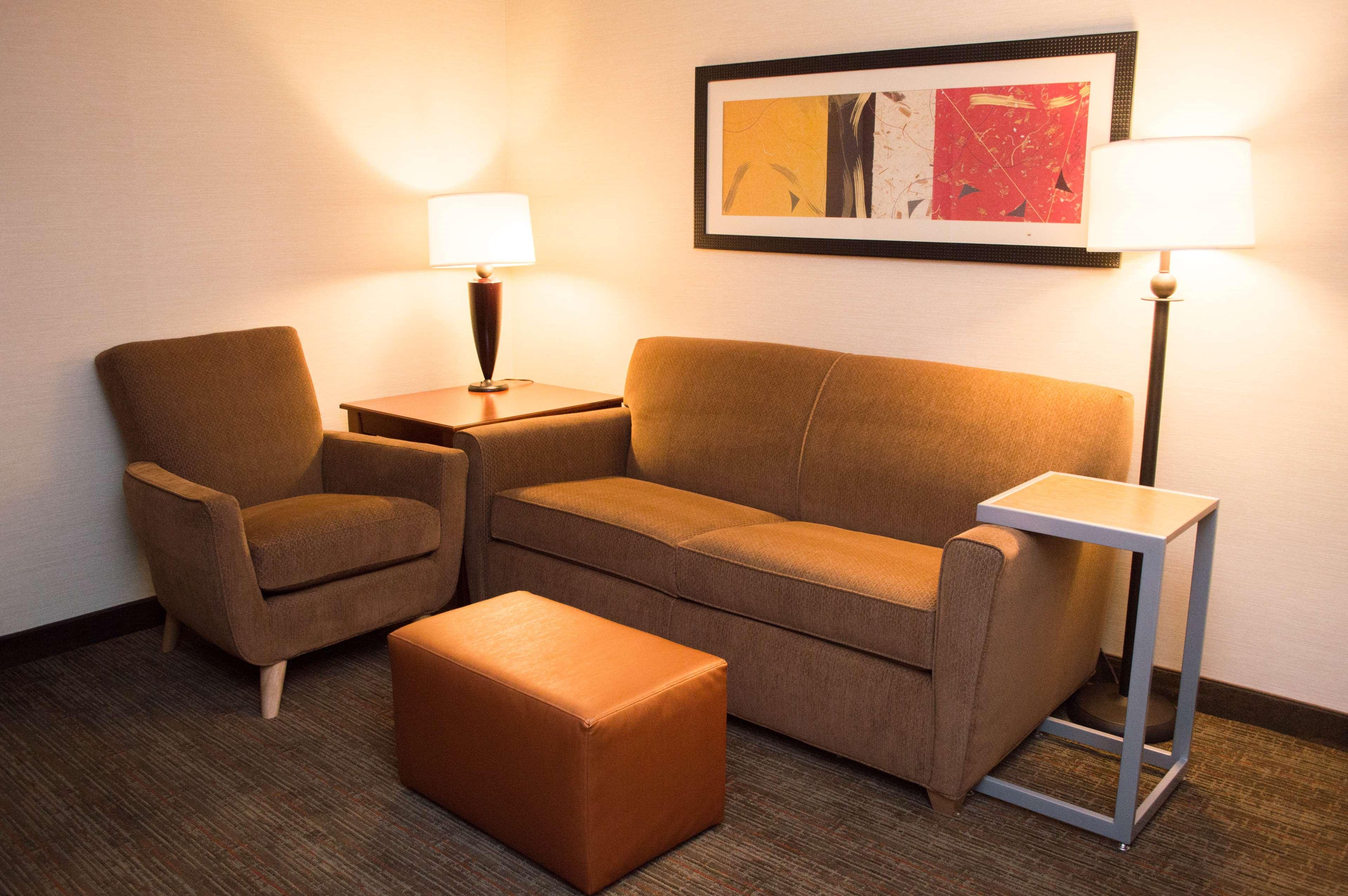 Radisson Hotel Detroit Farmington Hills - photo 17