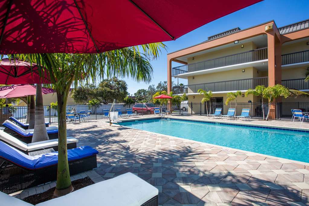 Days Inn by Wyndham Sarasota Bay - photo 7