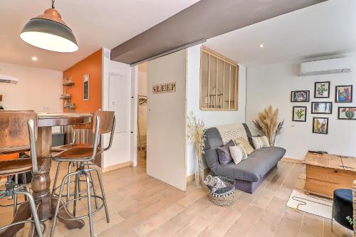 Le Carpe Diem Appt a 10 Min de Nimes in Bouillargues, France