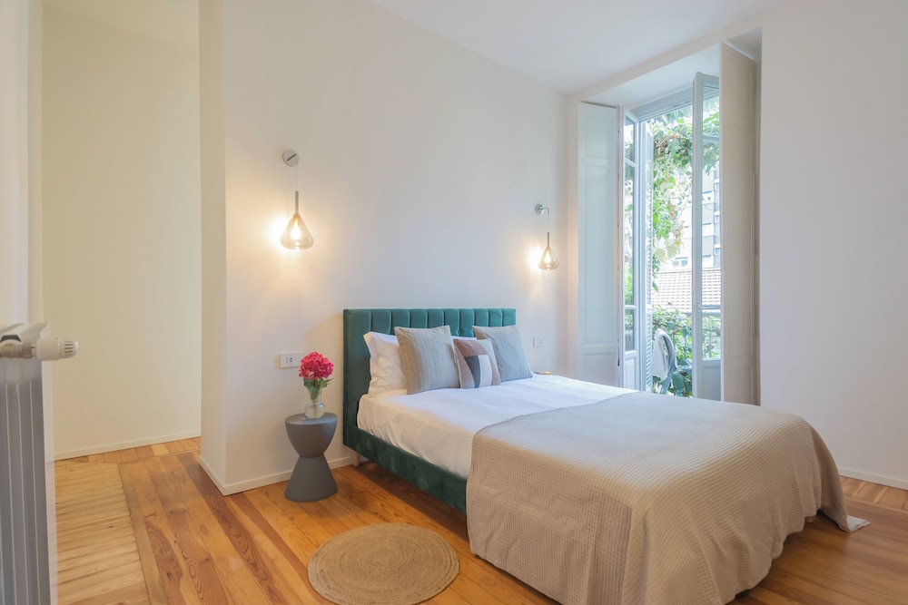Como Liberty Suites Garbo by Rent all Como — 4-Star Luxury Hotel in Como, Italy