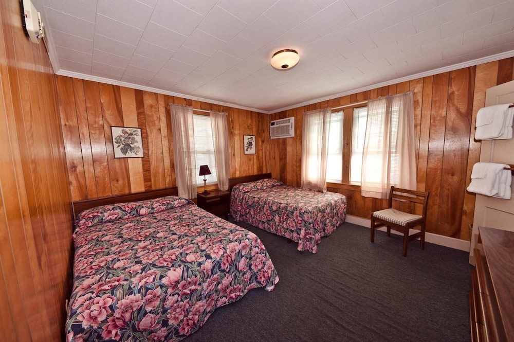 Lankford Hotel and Lodge - photo 19