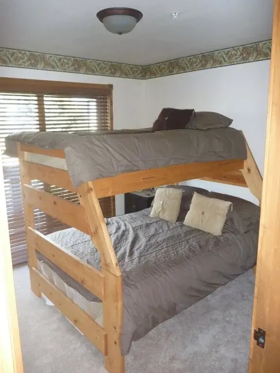 Yankee Boy In Town Of Telluride By Telluride Resort Lodging — Telluride