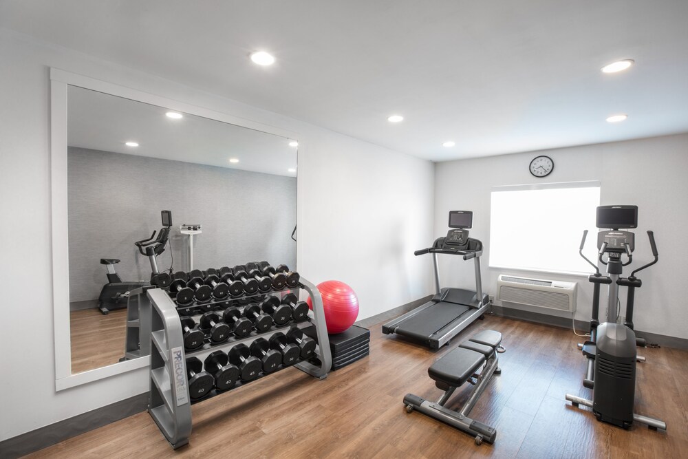 Holiday Inn Express Hotel & Suites Altoona Des Moines - photo 19