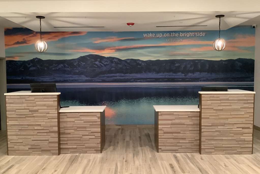 La Quinta Inn & Suites by Wyndham Littleton Red Rocks - photo 7