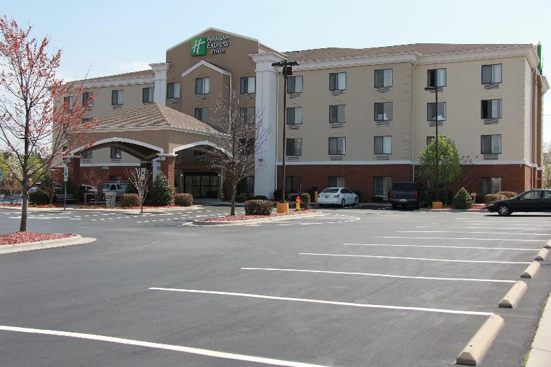 Holiday Inn Express & Suites Roanoke Rapids SE by IHG - photo 4