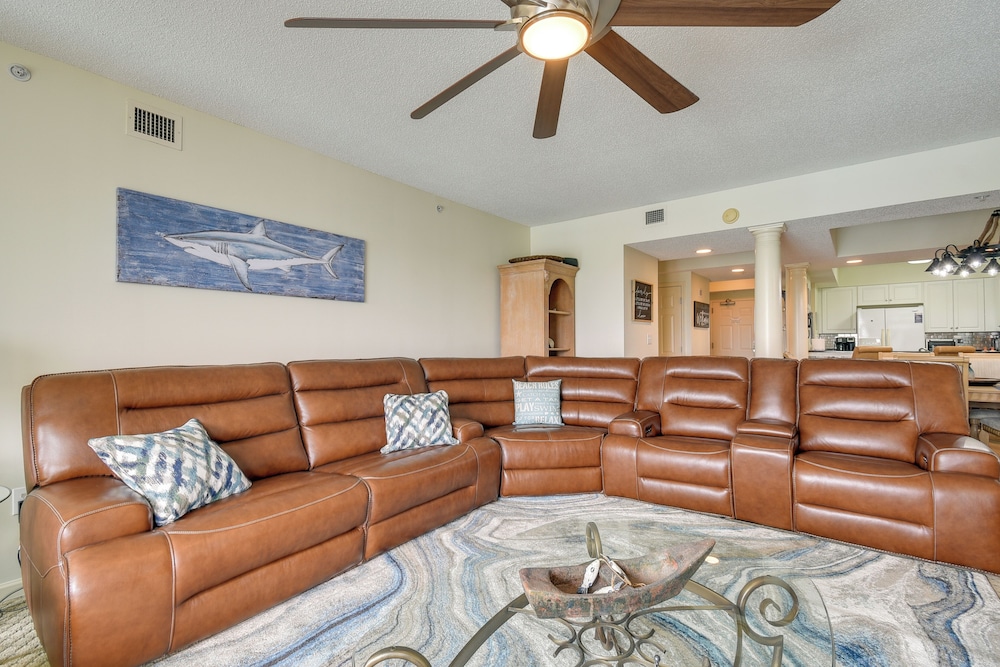 Barefoot Resort Condo about 2 Mi to Beach Access - photo 6