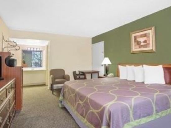 Super 8 La Grange - photo 15