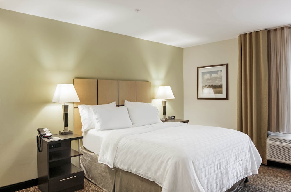 Candlewood Suites Brighton by IHG - photo 16