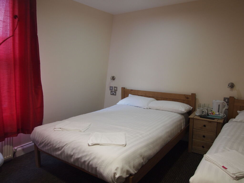Earls Court Gardens Hotel Guest house