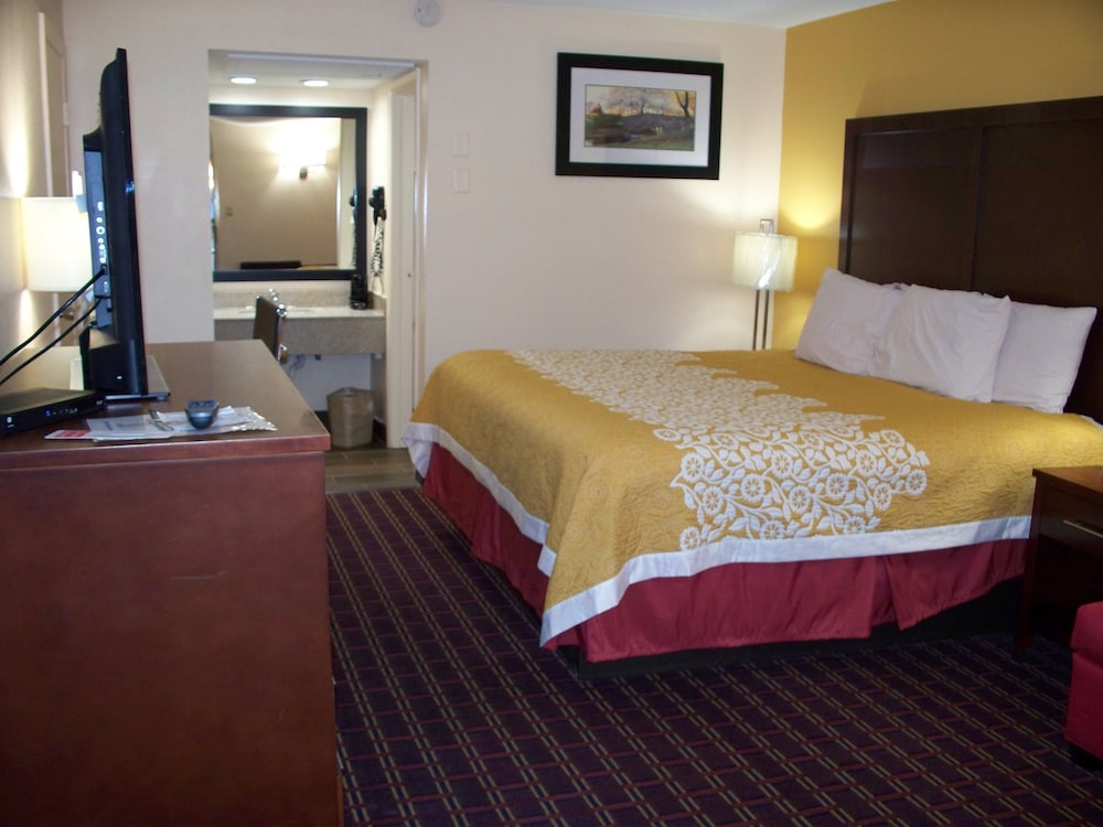 Bluegrass Inn - photo 7