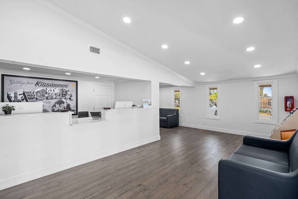Super 8 by Wyndham Kissimmee Orlando - photo 2