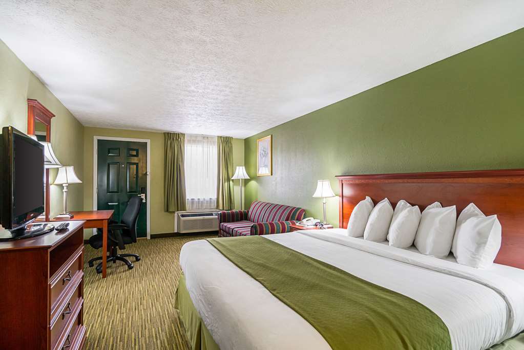 Quality Inn Weston - photo 14