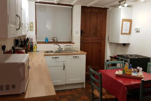Dove Cottage Tideswell — Tideswell — photo 5