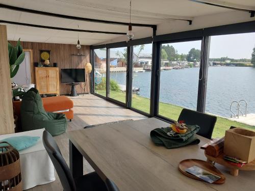 Lakeside Wevelgem - carbon neutral hotel in Wevelgem