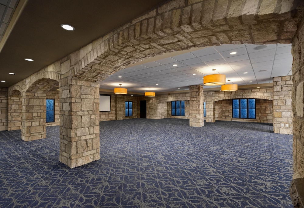 The Oread Lawrence Tapestry Collection by Hilton - photo 134