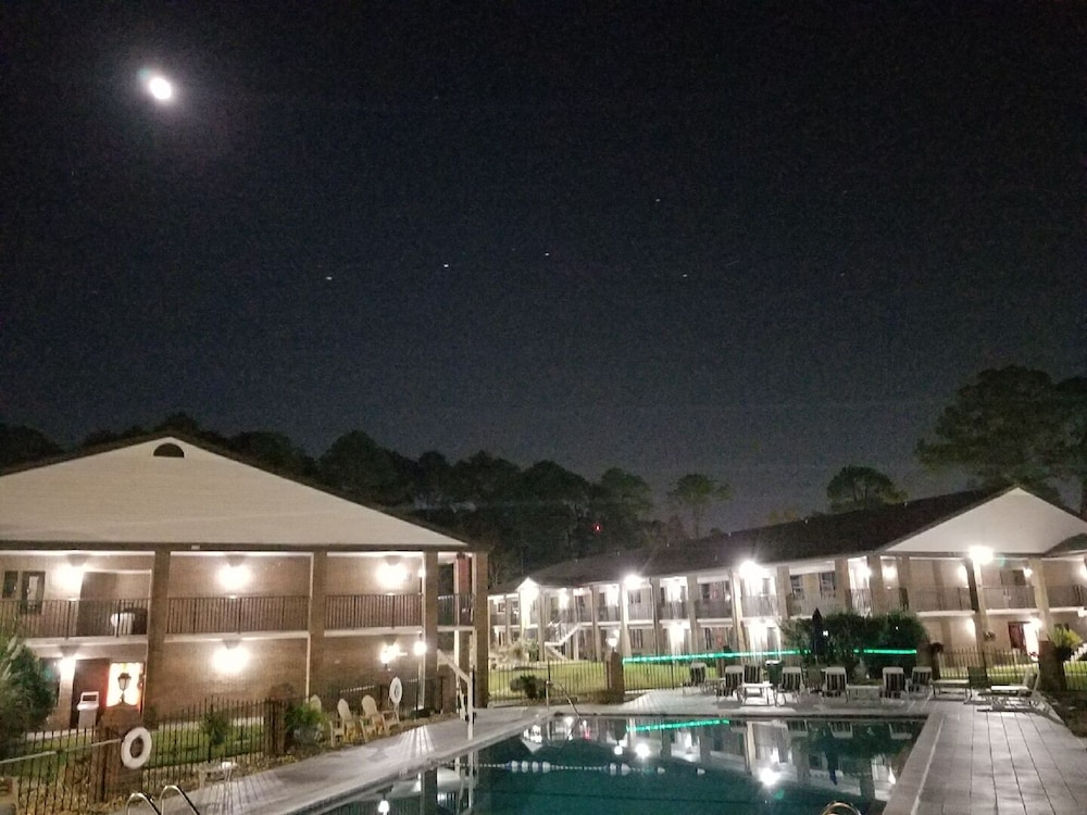 At Home Inn & Suites - photo 82
