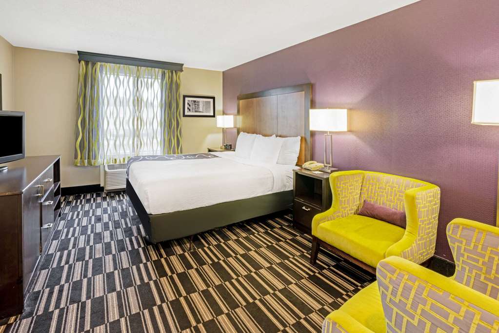 La Quinta Inn Suites Houston North Spring - photo 30